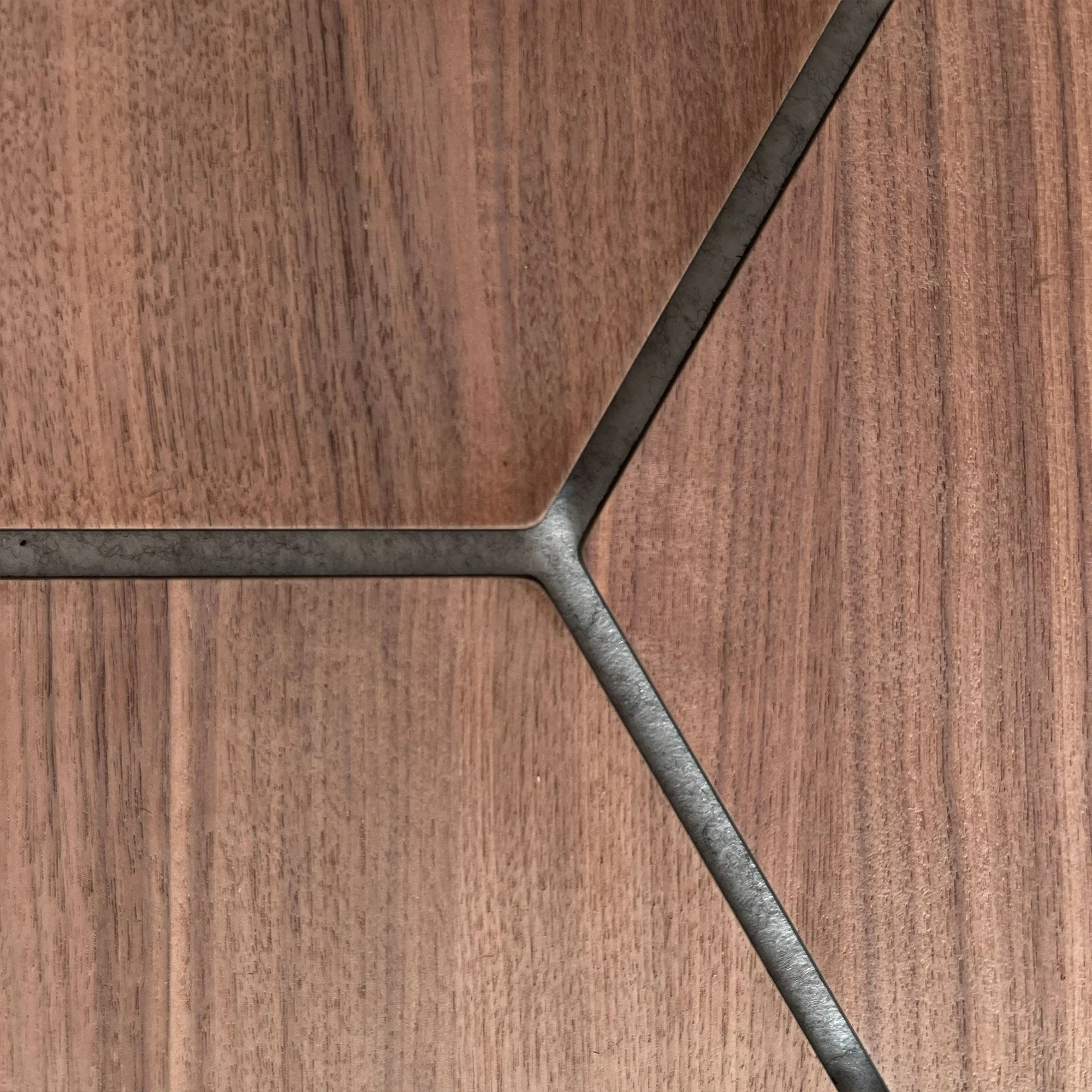 Panneau Mural Hexagonal | Noyer avec Feutre Gris 81 cm | Acoustique - Image 9